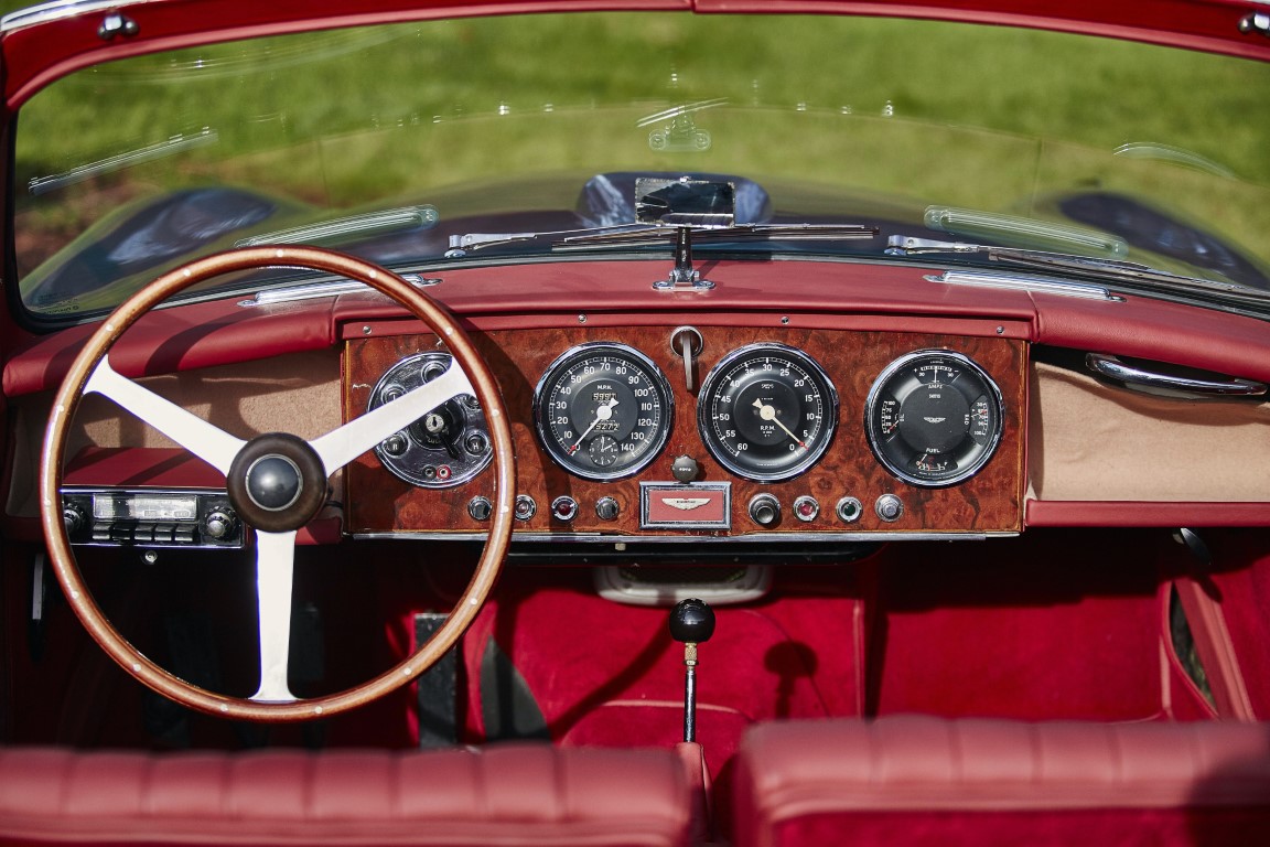 Aston Martin DB2/4 Drophead (Manual)